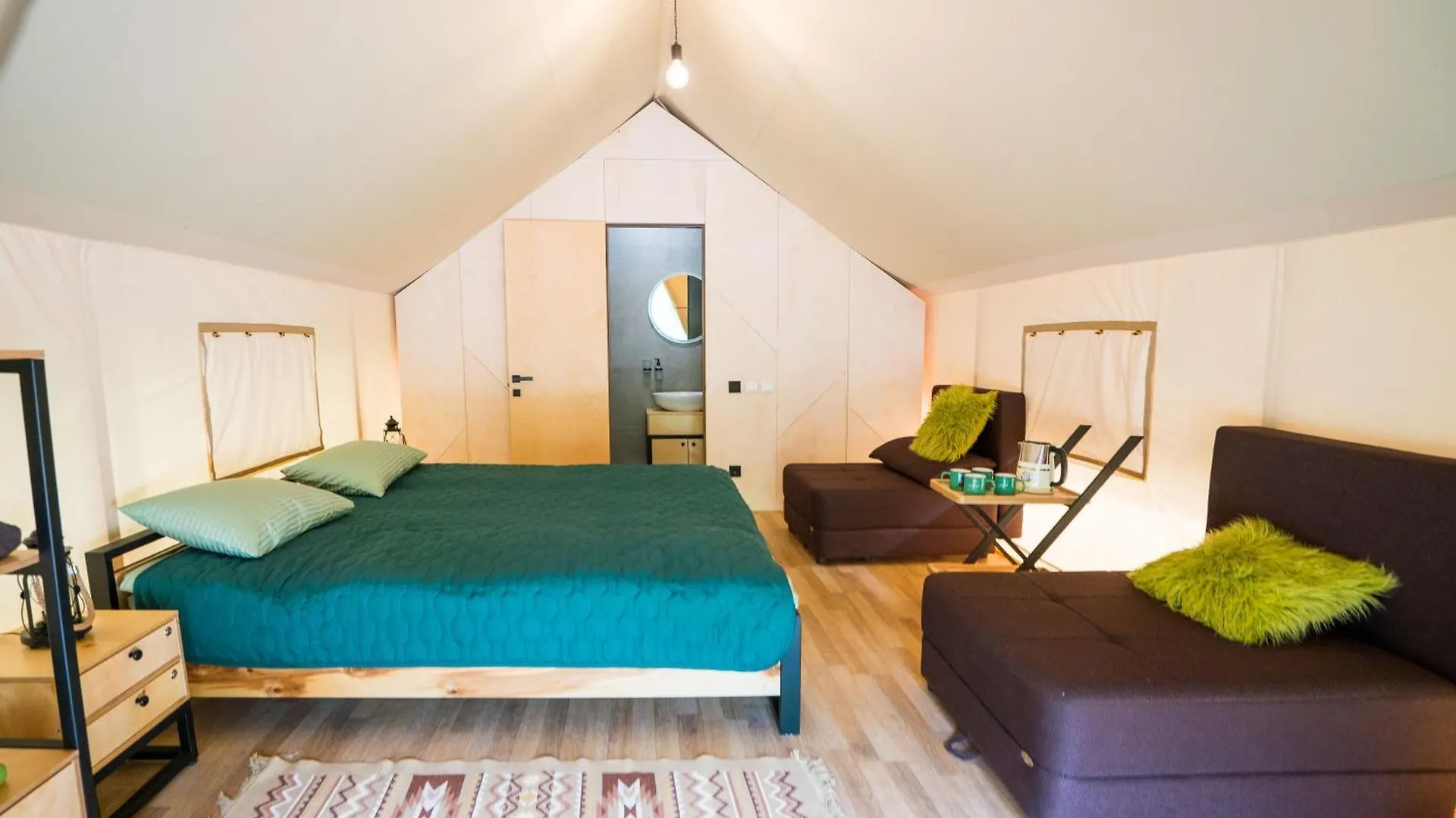 Luxusní stan Hotel Shymbulak Medeu Camp Almaty